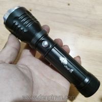 Đèn pin siêu sáng Ultrafire HY-901 đuôi đèn nam châm